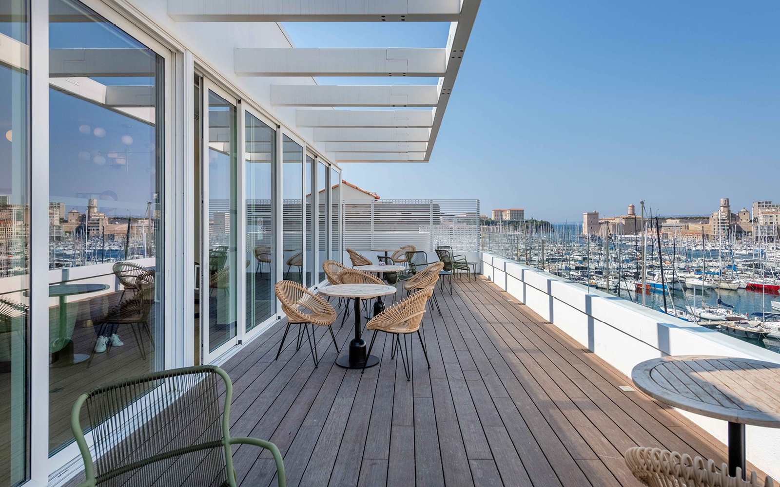 Terrace Now Coworking Marseille with view on the Vieux-Port