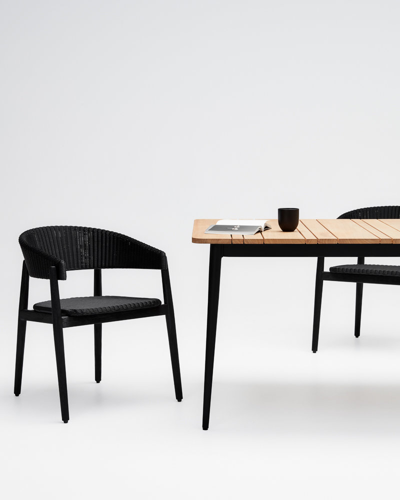 max-dining-table-mona-dining-chair