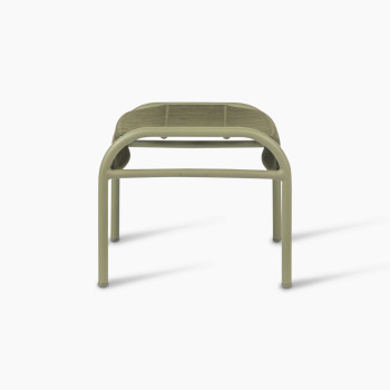 Vooraanzicht van Vincent Sheppard Loop-voetensteun in Moss-afwerking met gevlochten touw en slank aluminium frame.	