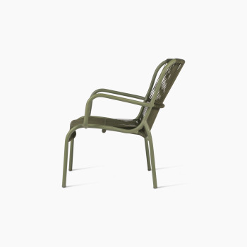 Side view of the Vincent Sheppard Loop lounge chair in Moss rope and aluminium	