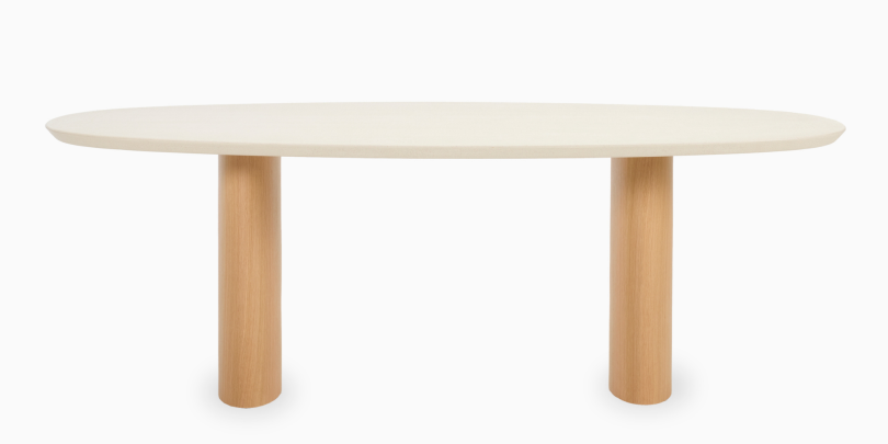 Table à manger Foster de Vincent Sheppard avec plateau elliptique en plâtre minéral et pieds cylindriques en chêne naturel
